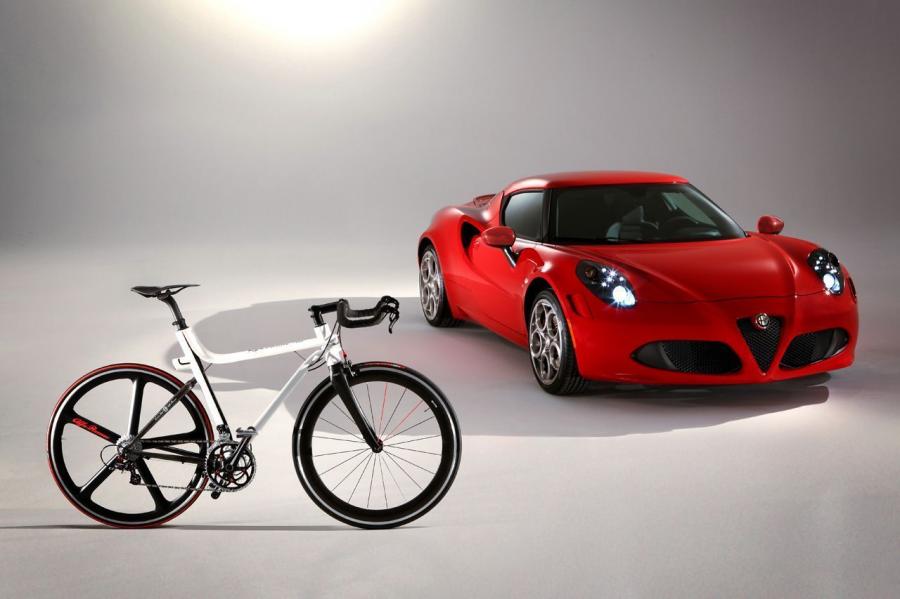  Alfa Romeo 4C IFD Bicycle 2013 года  (фото 1 из 4)
